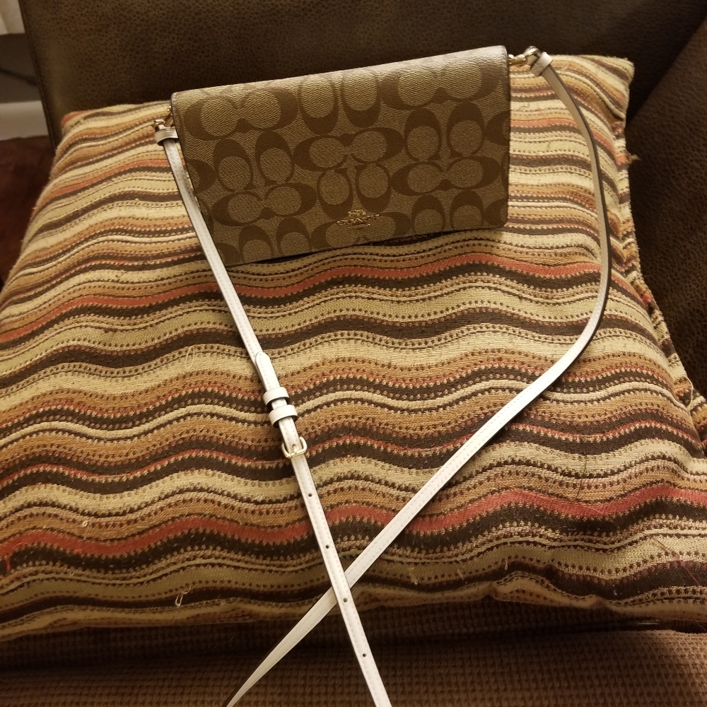Crossbody Wallet